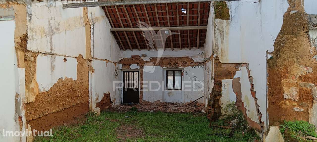 Casa antiga para reconstruir - Grande imagem: 2/10
