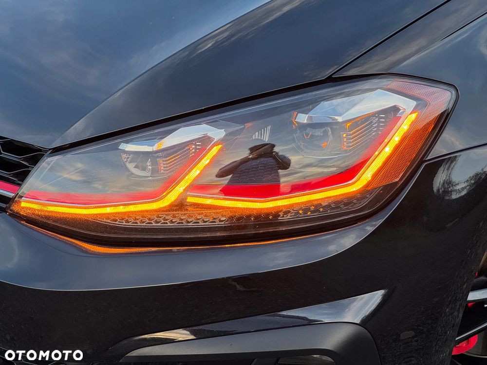 Volkswagen Golf GTI 2.0 TSI OPF Performance - 7