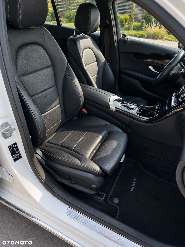 Mercedes-Benz Klasa C 160 9G-TRONIC - 28