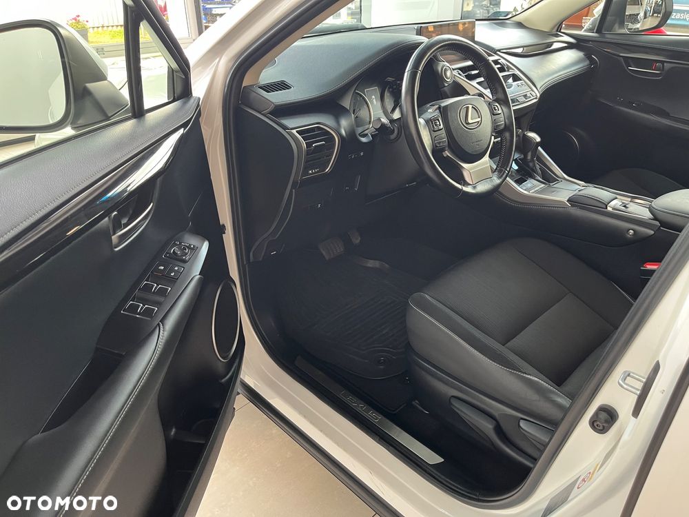 Lexus NX 200t Elegance AWD - 11