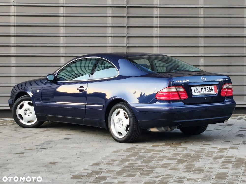 Mercedes-Benz CLK - 18