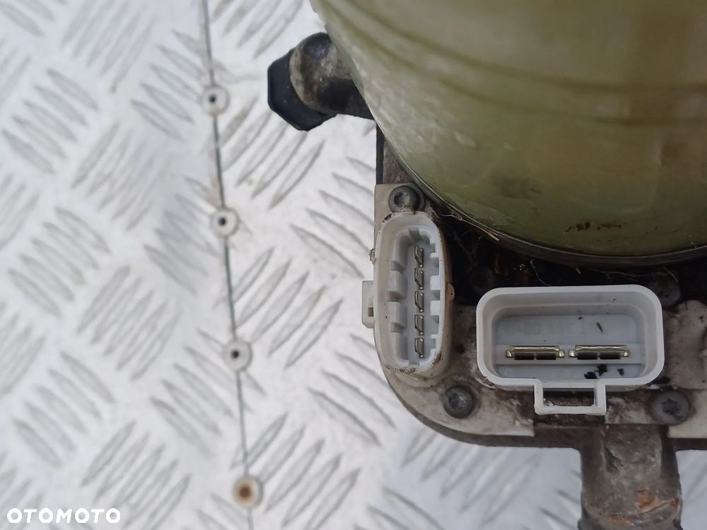 POMPA WSPOMAGANIA OPEL VECTRA C LIFT TRW - 7