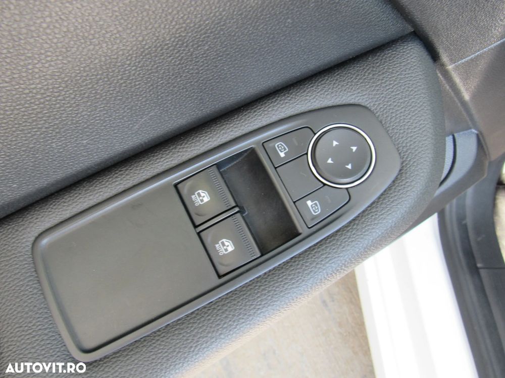 Renault Clio TCe 90 EQUILIBRE - 28