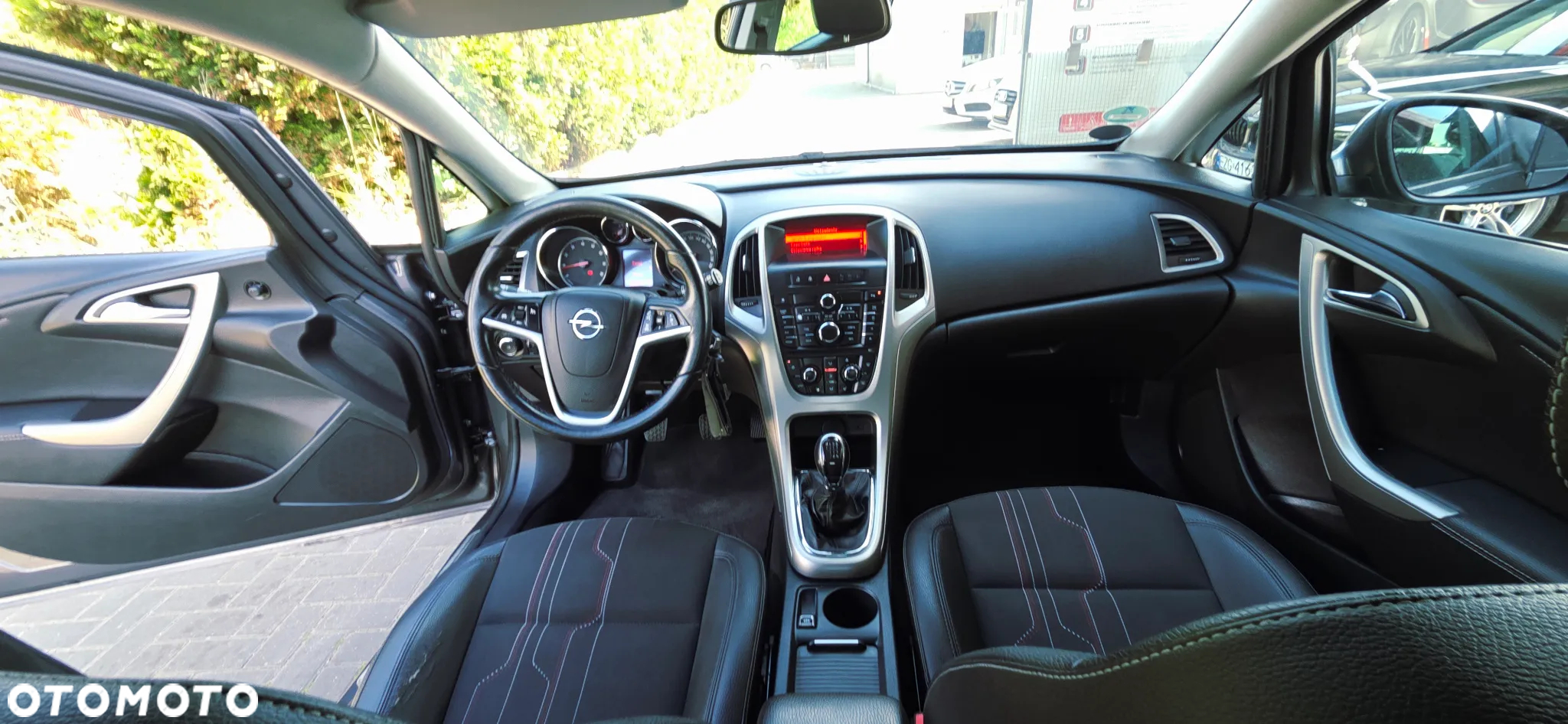 Opel Astra 1.4 Turbo 150 Jahre - 35