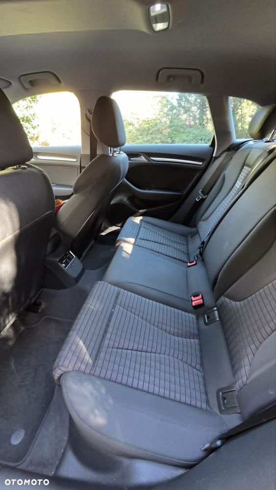 Audi A3 Sportback 1.5 TFSI S tronic - 4