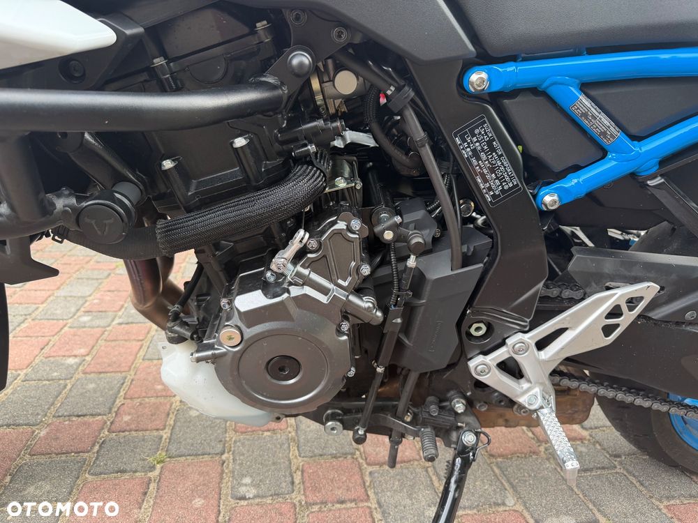 Suzuki GSX - 5