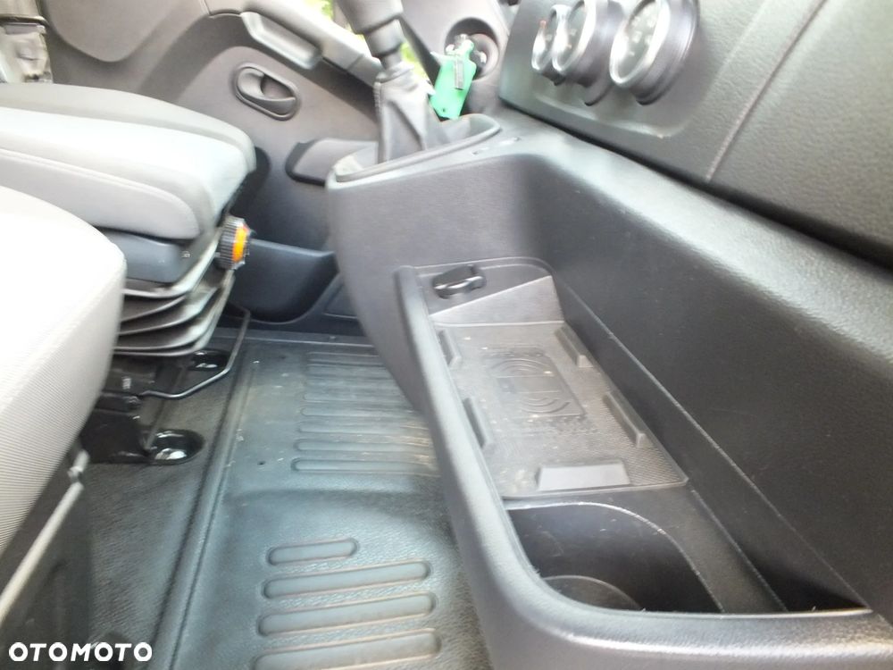 Renault Master - 24