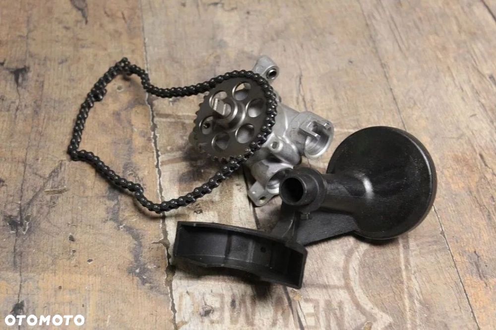 POMPA OLEJU SMOK YZF R6 2004r. 5SL - 2