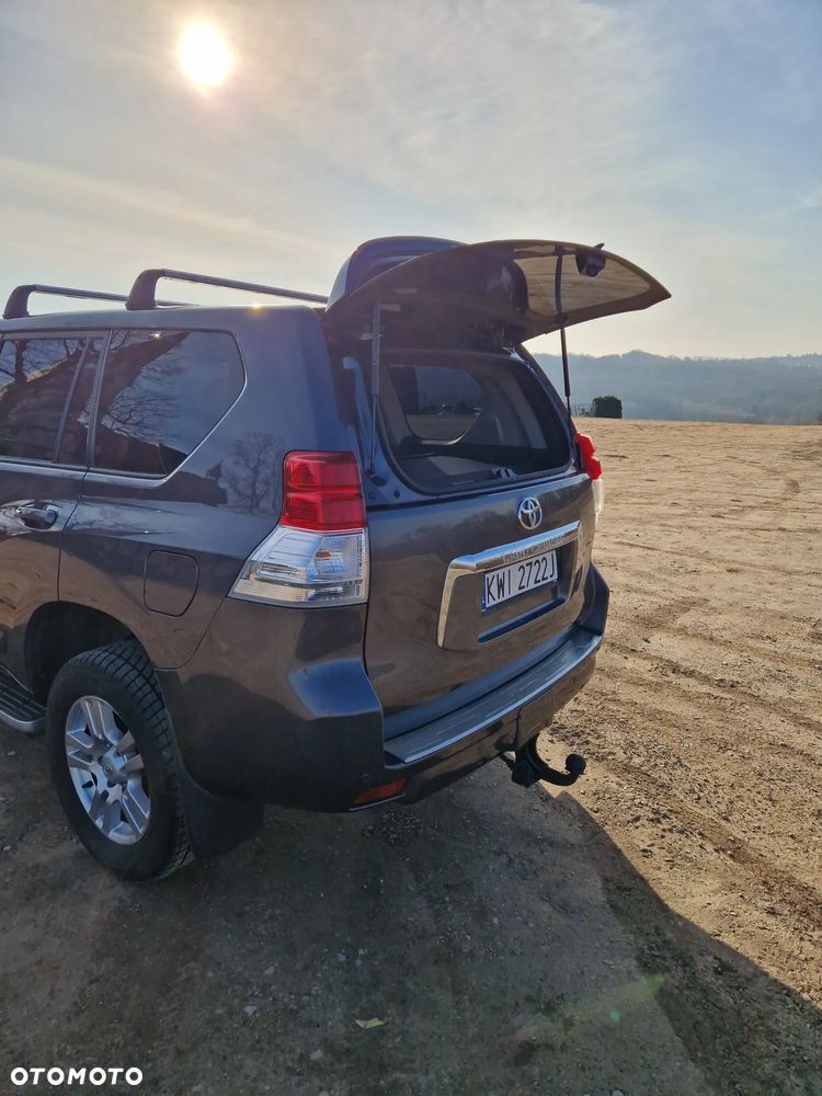 Toyota Land Cruiser 3.0 D-4D Automatik Executive - 23