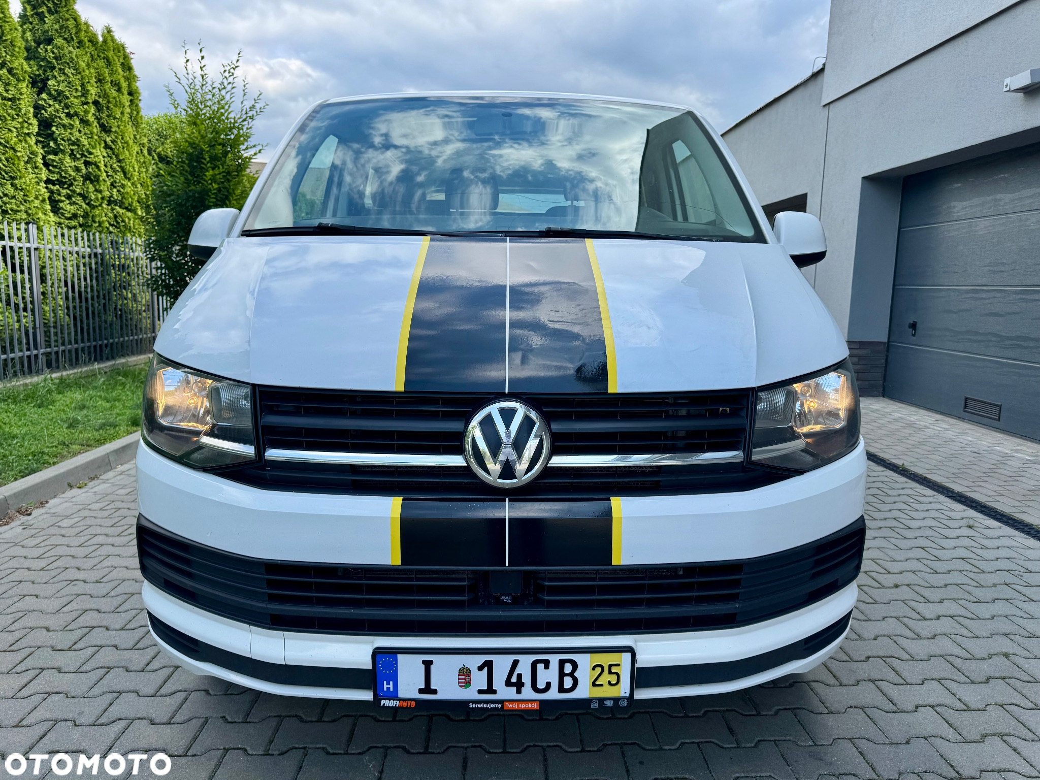 Volkswagen Transporter T6 automat DSG podwójne drzwi z obu stron Faktura VAT 23% kamera klimatyzacja podgrzewane siedzenia czujniki VW T6 webasto brutto drzwi x2 2.0 TDI 110KW 150KM skrzynia biegów automatyczna export - 2