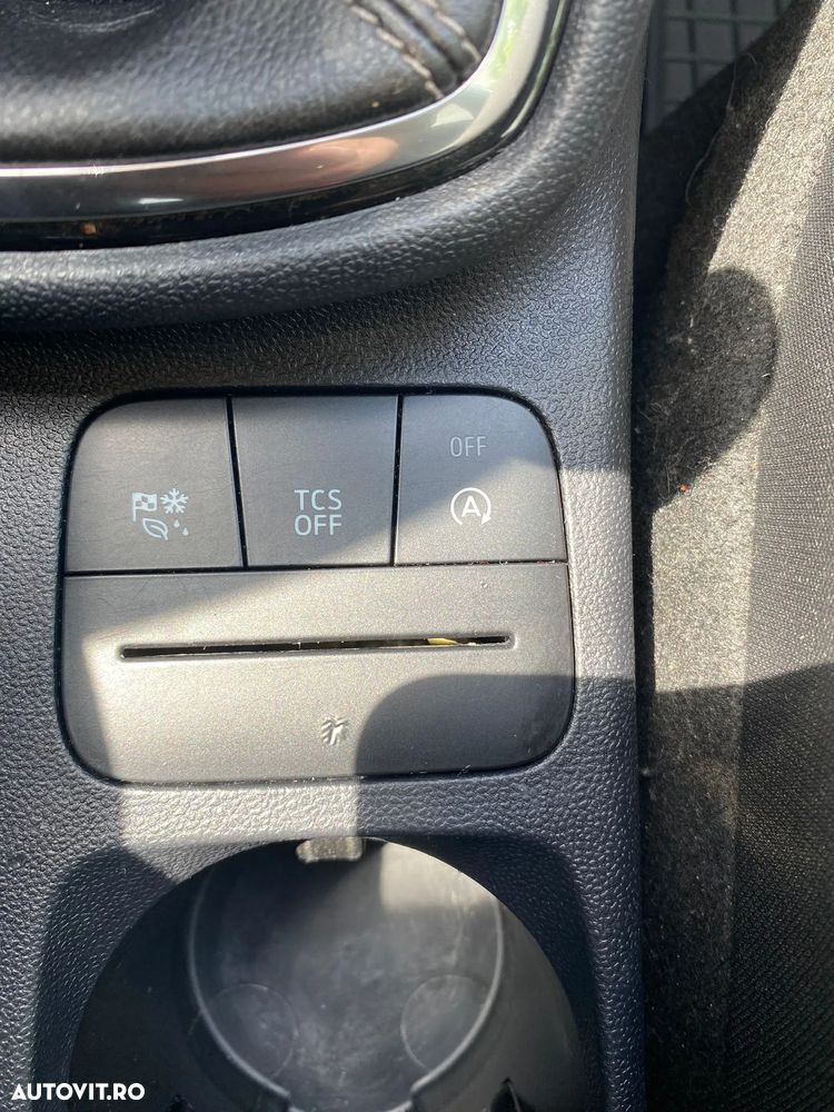 Ford Fiesta 1.1 Titanium - 23