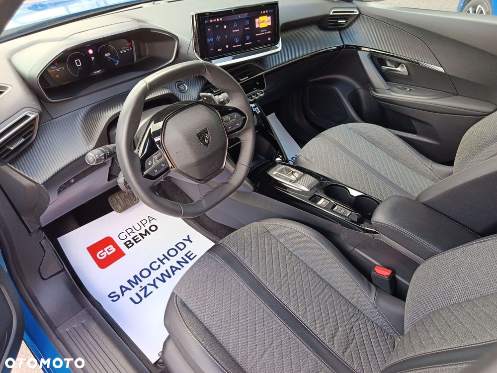 Peugeot 2008 1.2 PureTech Allure S&S EAT8 - 11