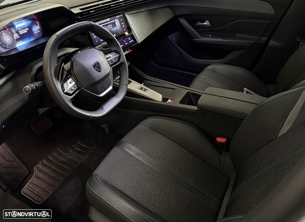 Peugeot 408 HYBRID 145 e-DSC6 Allure - 17