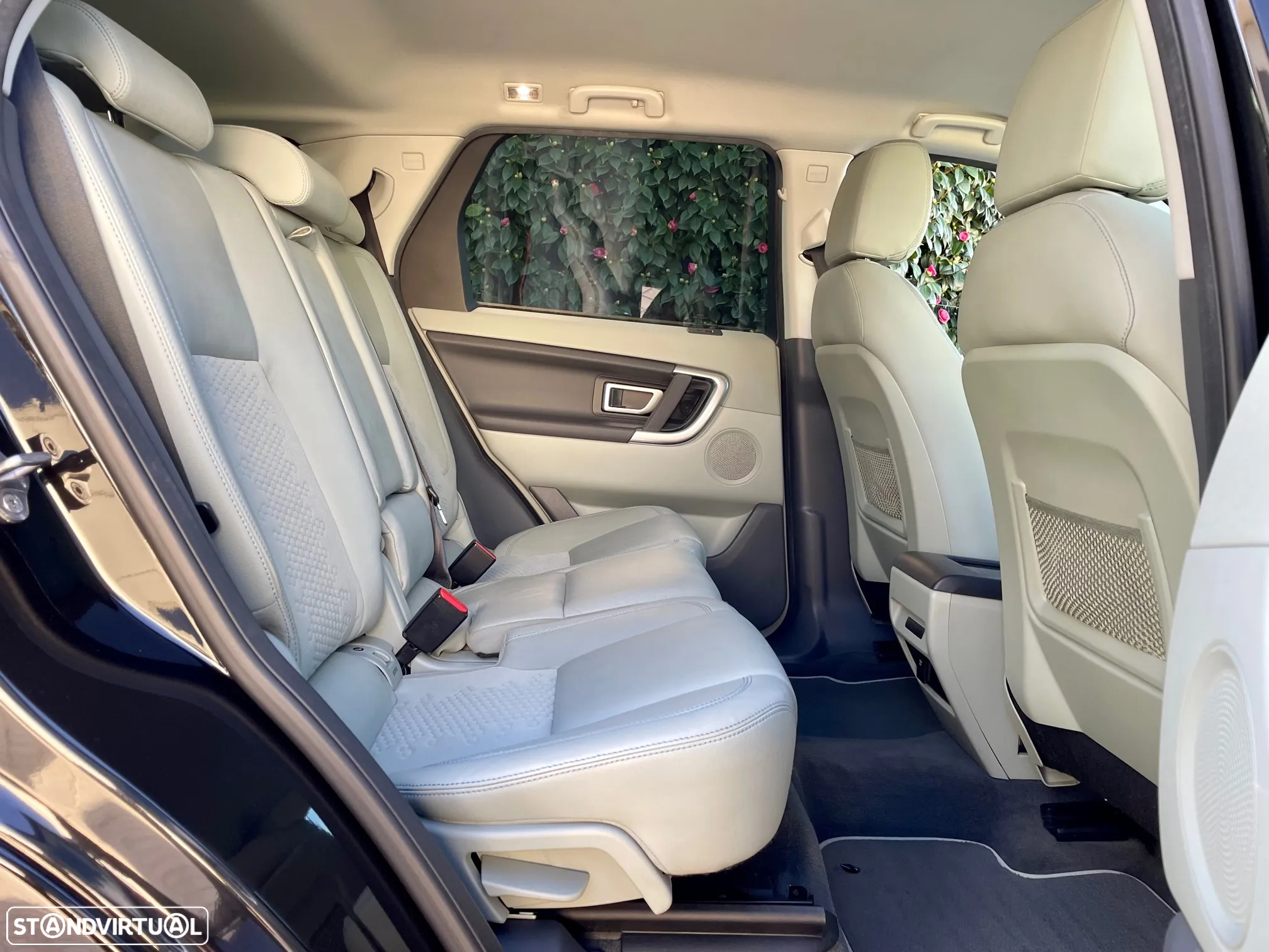 Land Rover Discovery Sport 2.0 TD4 SE - 33