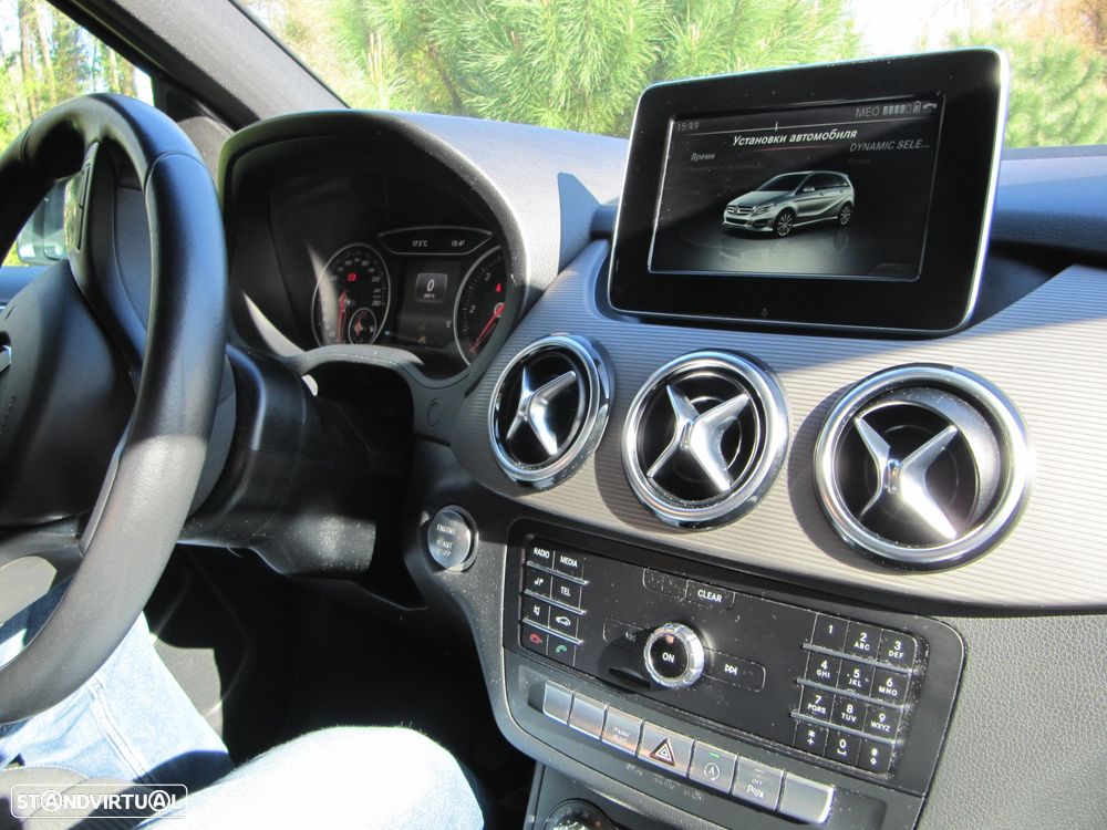 Mercedes-Benz B 180 d Urban - 2