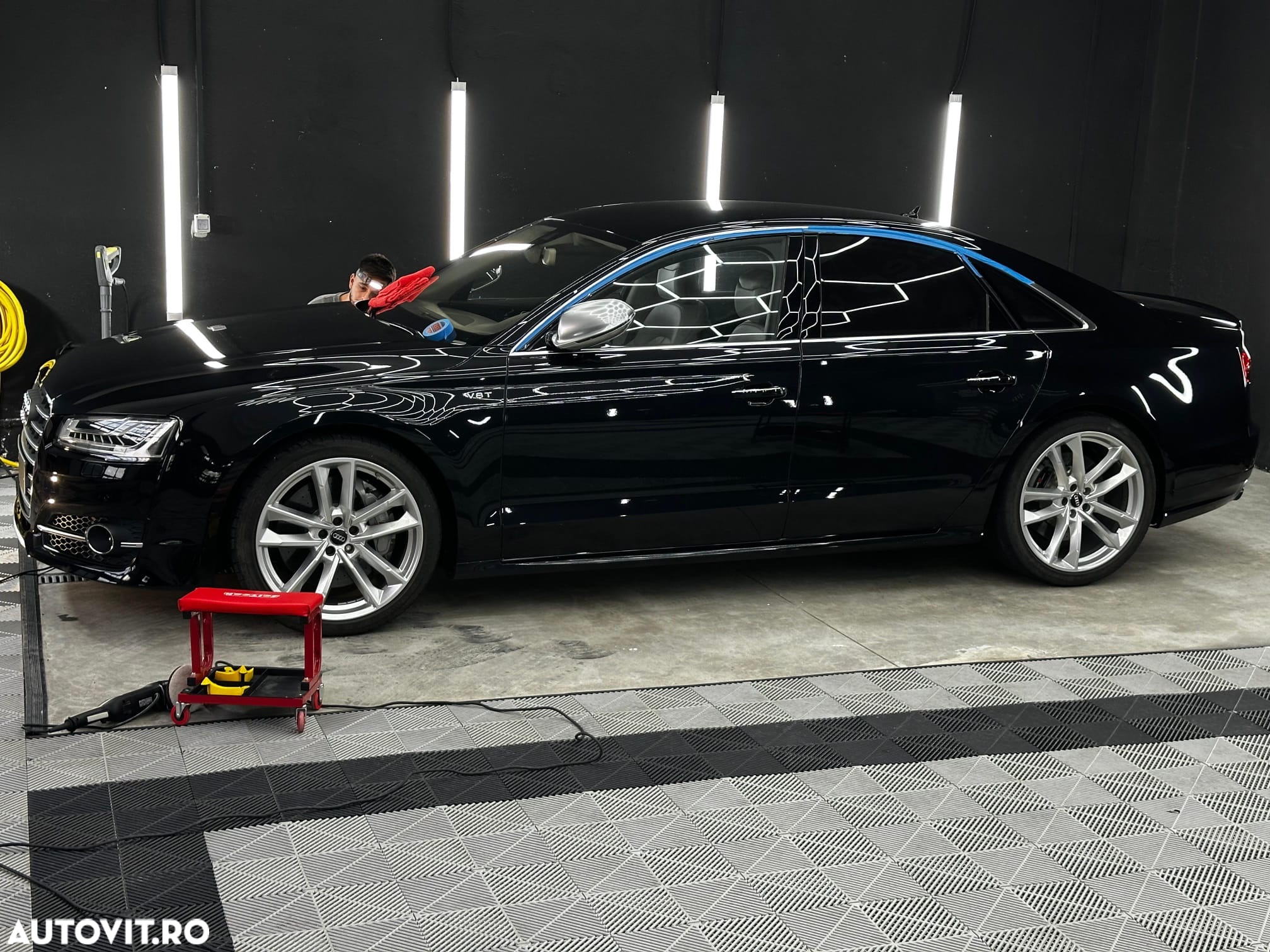 Audi S8 Plus - 6