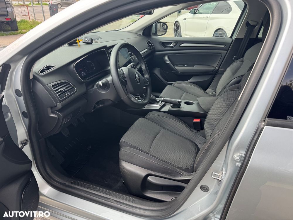 Renault Megane BLUE dCi 115 Equilibre - 11