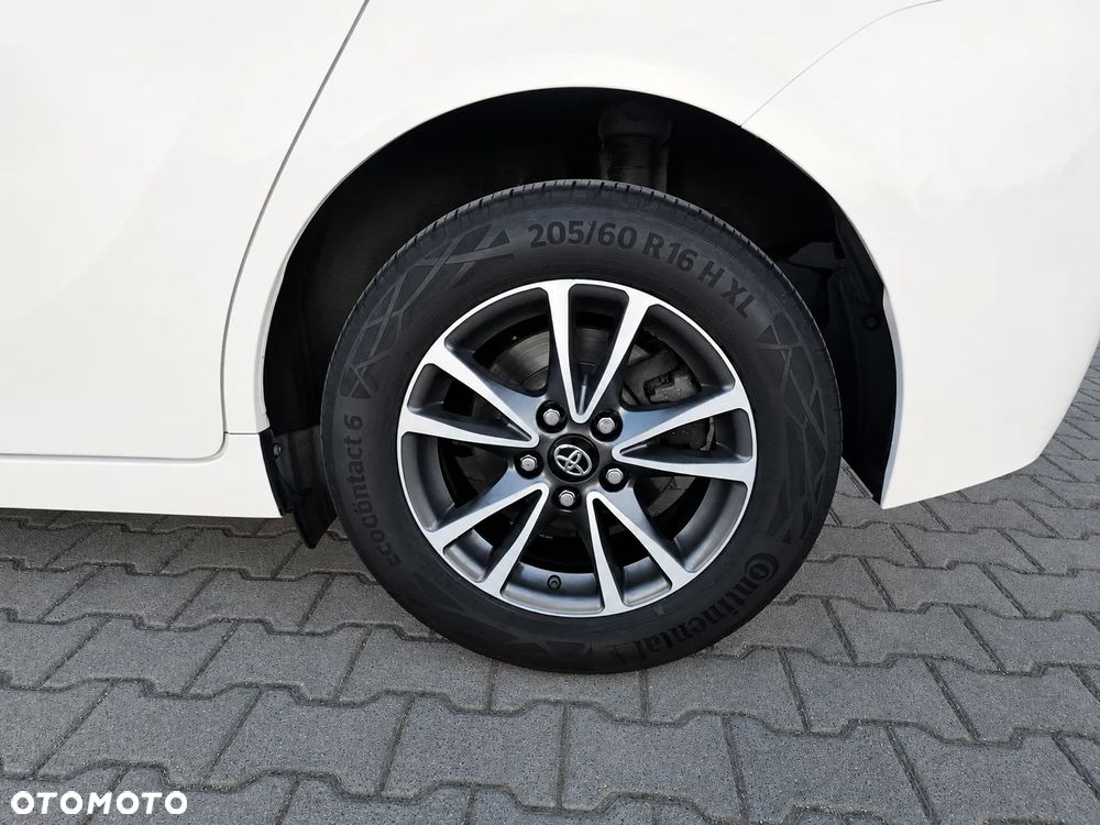 Toyota Verso 1.6 D-4D Premium 7os EU6 - 19
