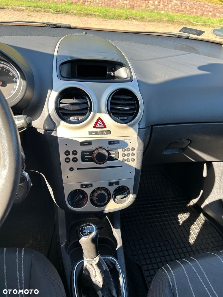 Opel Corsa - 21