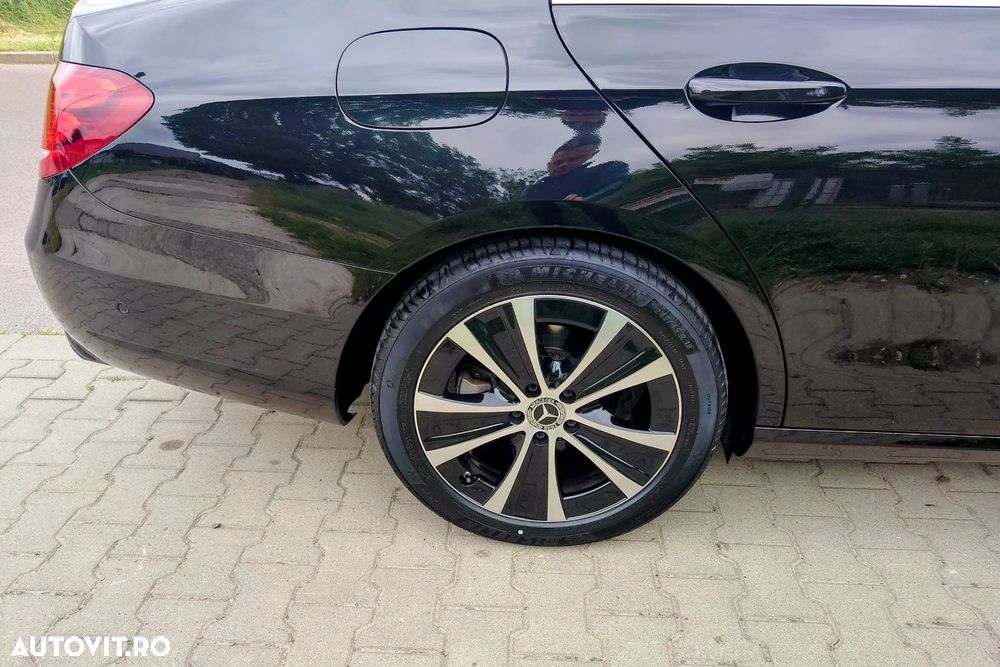 Mercedes-Benz E 200 Aut. - 18