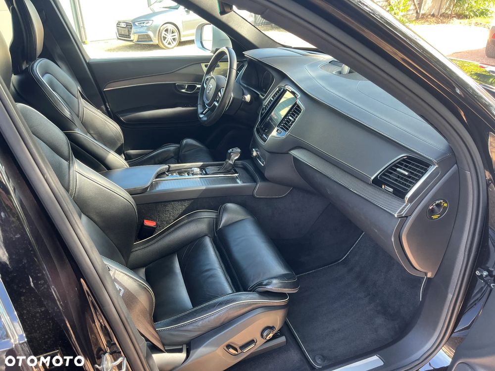 Volvo XC 90 D5 AWD Geartronic RDesign - 12