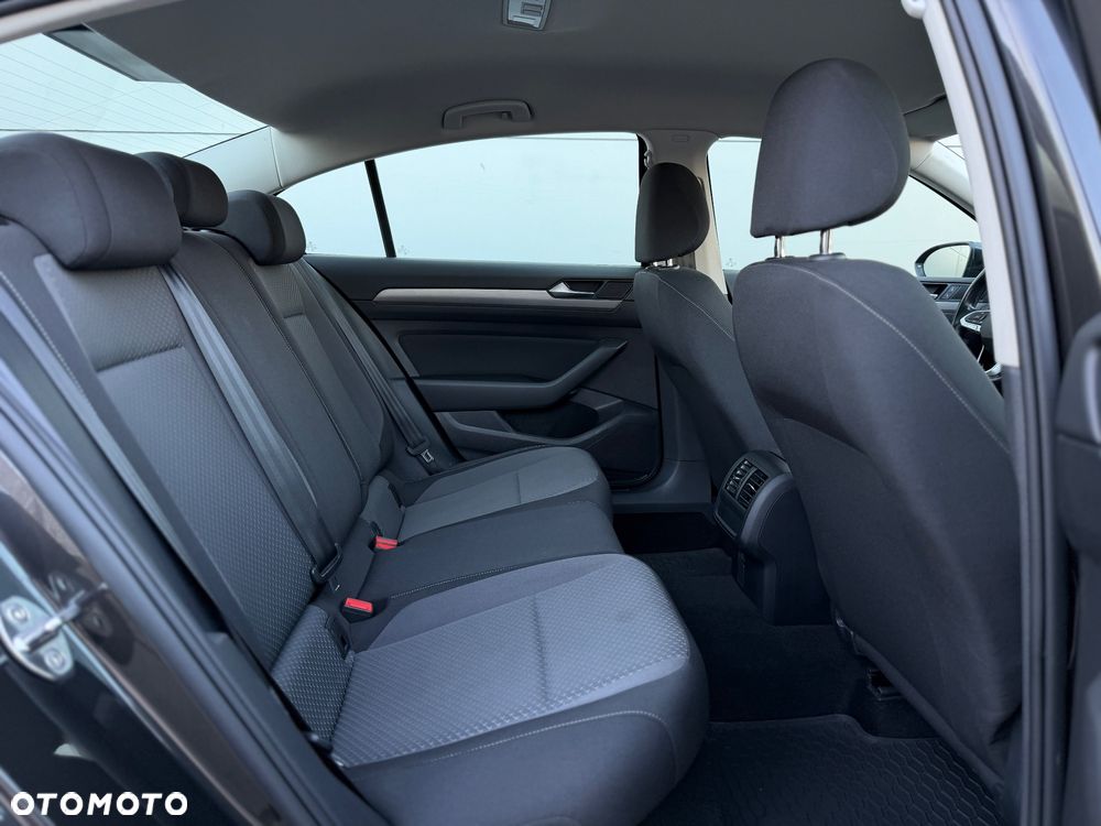 Volkswagen Passat 1.5 TSI EVO Business - 8