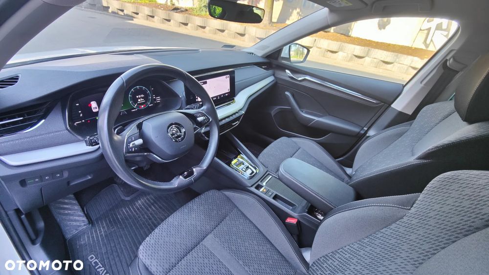 Skoda Octavia 2.0 TDI SCR Style DSG - 16