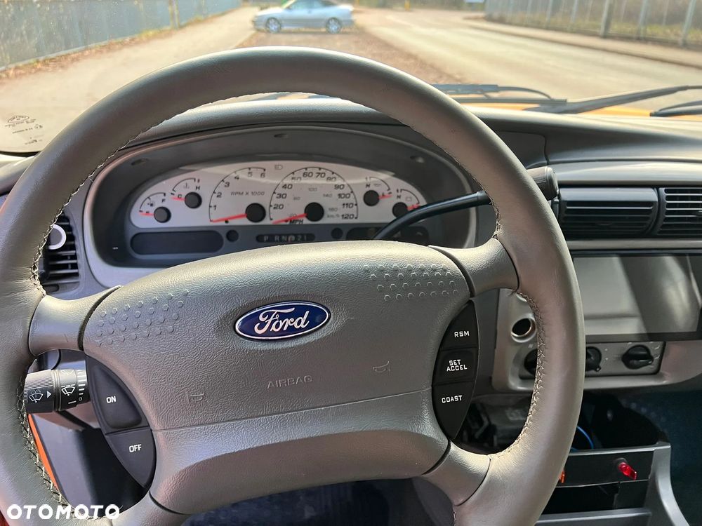 Ford Explorer sport trac - 3