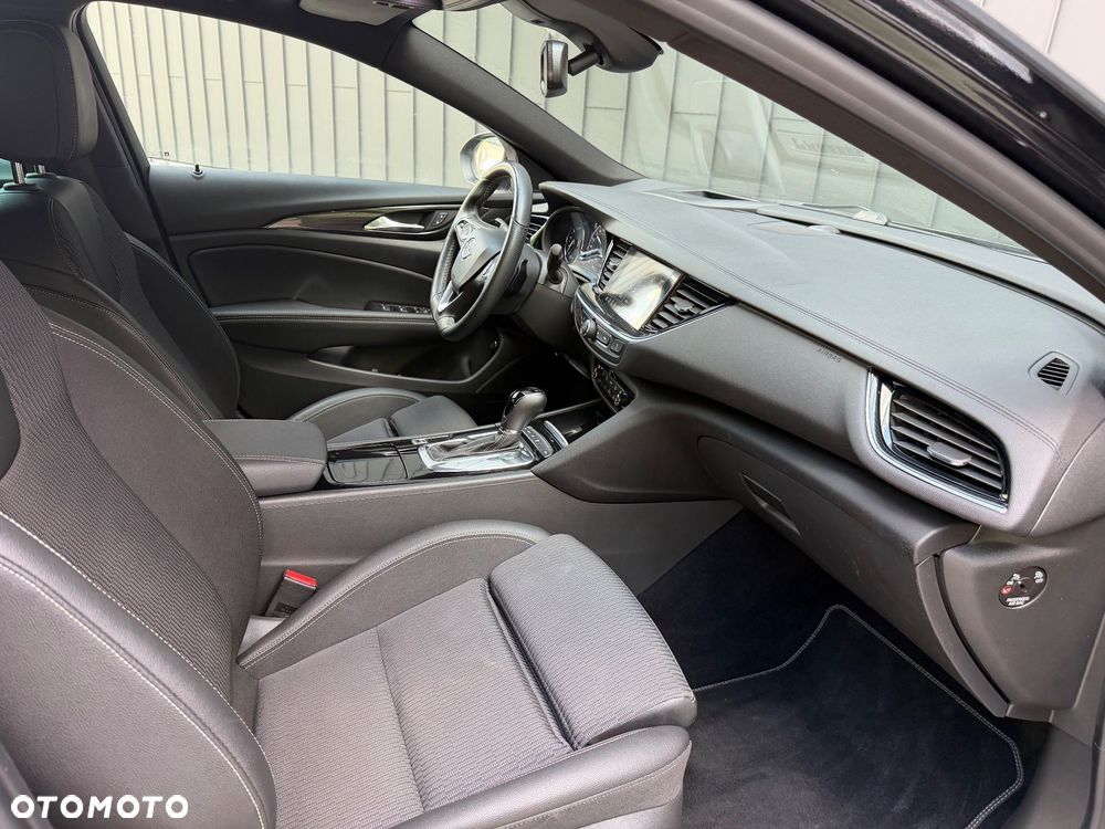 Opel Insignia ver-2-0-bitrb-d-4x4-automatik-exclusive - 19
