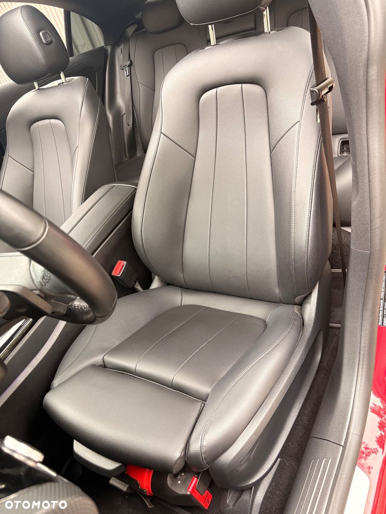 Mercedes-Benz CLA - 22