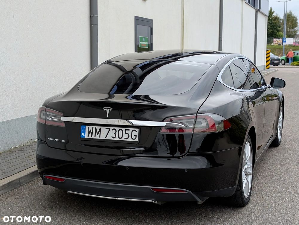 Tesla Model S 60 - 11