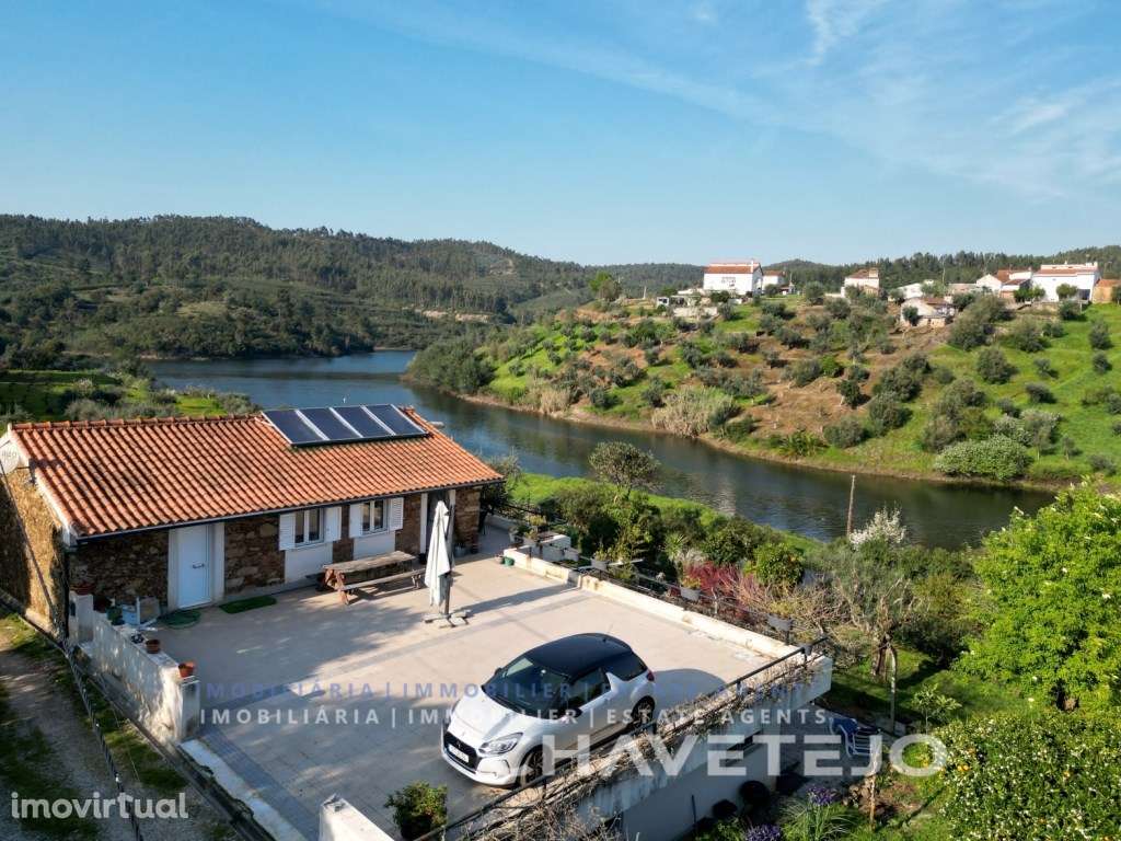 Moradia em pedra com alojamento local junto à Albufeira do Castelo ... - Grande imagem: 2/35