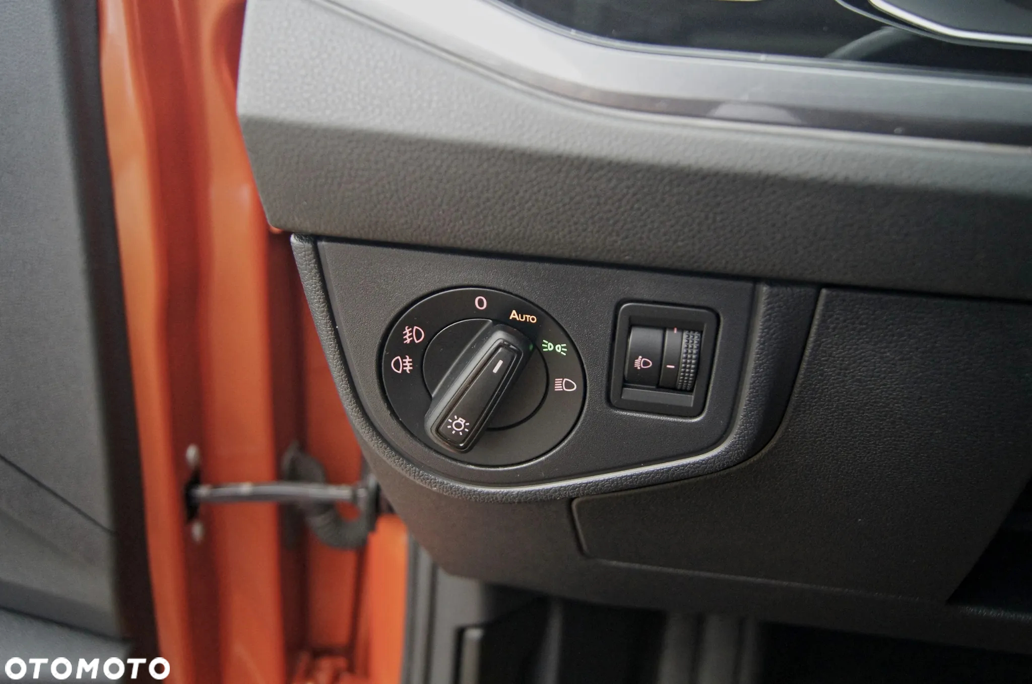 Volkswagen Polo 1.0 TSI R-Line DSG - 18