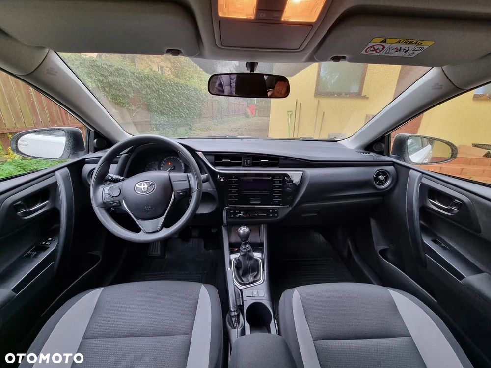 Toyota Auris 2016 photo 5