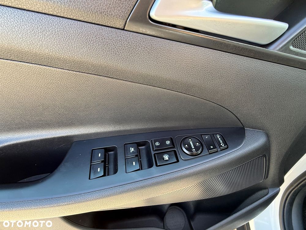 Hyundai Tucson blue 1.7 CRDi 2WD Advantage - 9