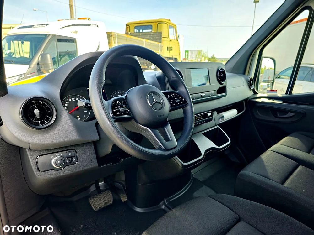 Mercedes-Benz Sprinter 317 CDI - 11
