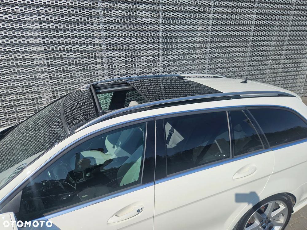 Mercedes-Benz Klasa C 250 CDI DPF 4Matic 7G-TRONIC BlueEFFICIENCY - 24