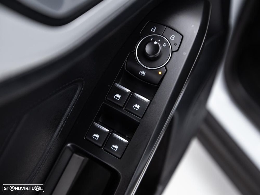 Ford Focus SW - 14
