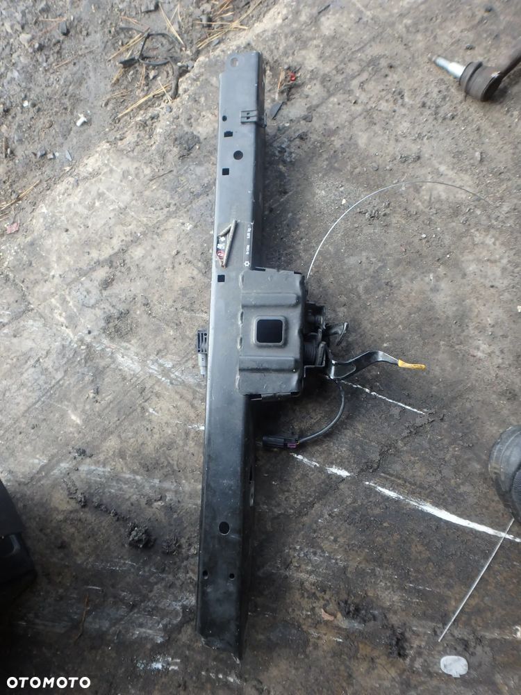 Pas przedni Opel Zafira C - 1