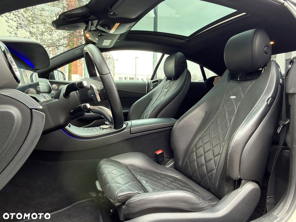 Mercedes-Benz Klasa E 220 d 4-Matic 9G-TRONIC - 27