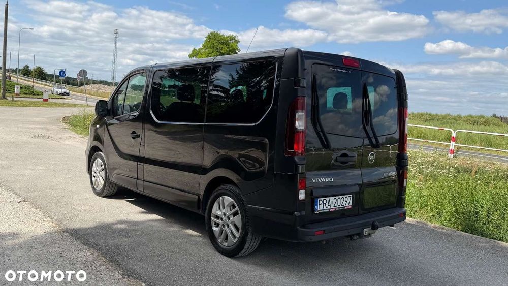 Opel Vivaro - 35