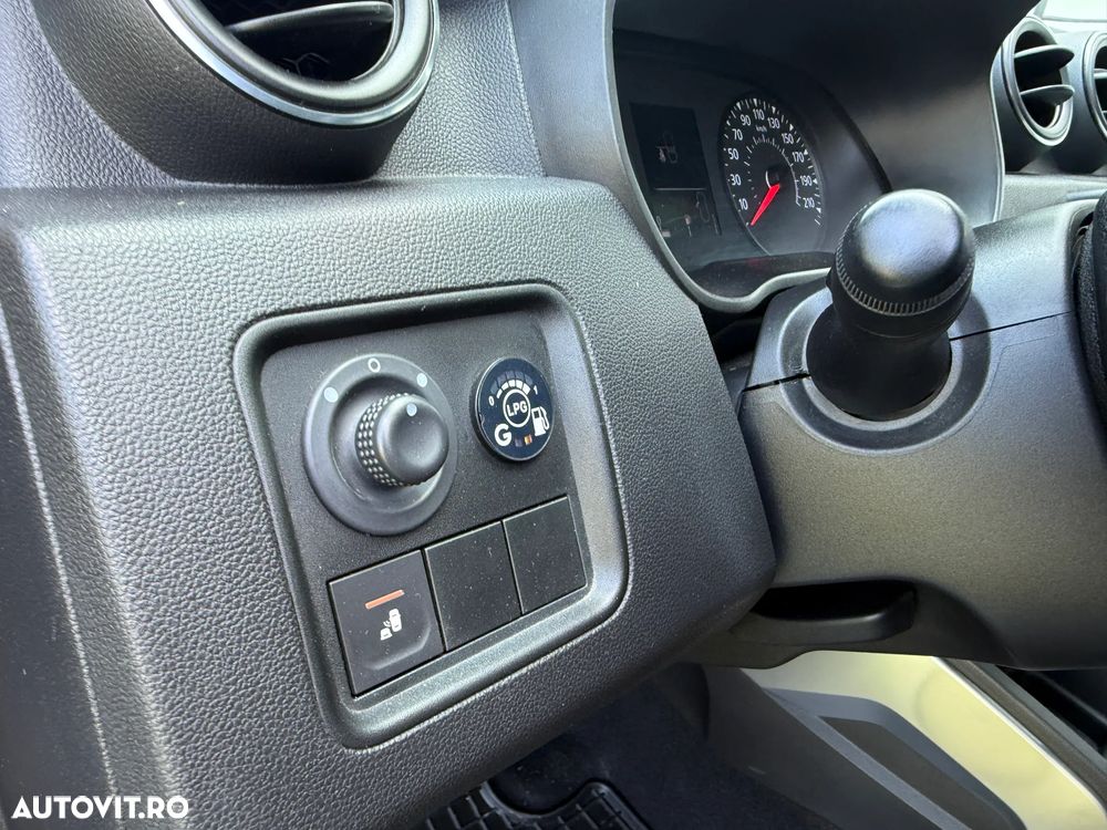 Dacia Duster 1.6 SCe Prestige jante 17" - 21