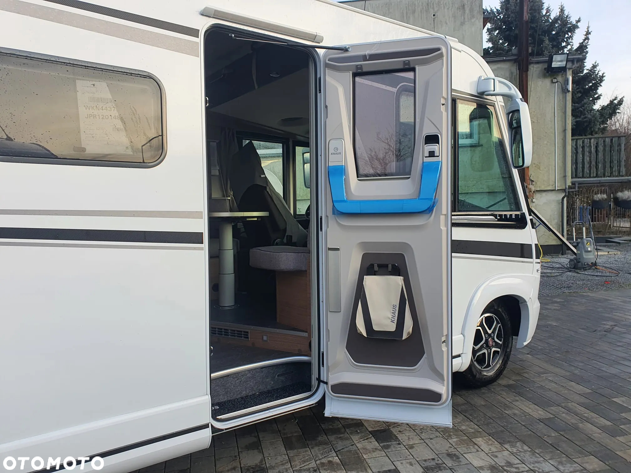 KNAUS LIVE I 650 MEG - 12