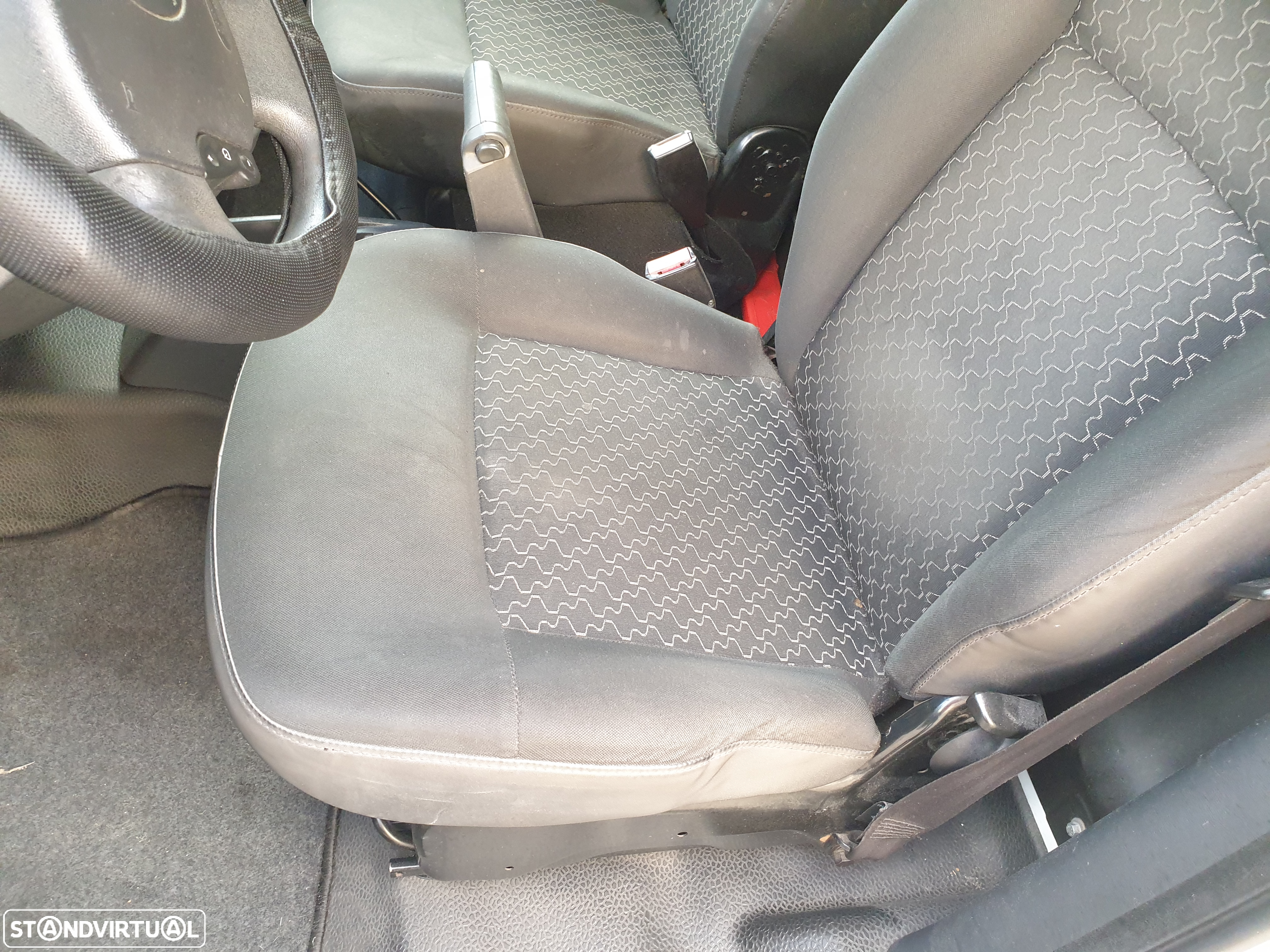 Renault kangoo 1.5DCI  A/C - 11