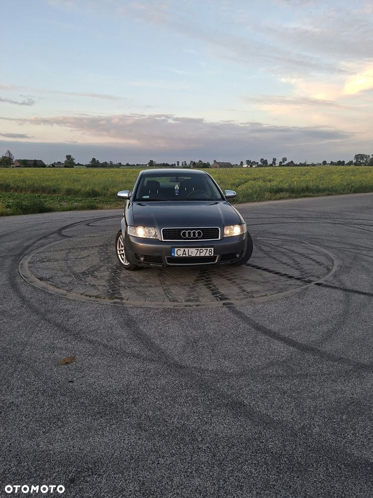 Audi A4 Avant - 2