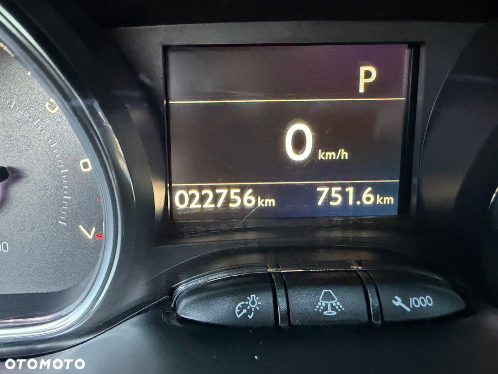 Peugeot 2008 1.2 PureTech Allure S&S EAT8 - 14