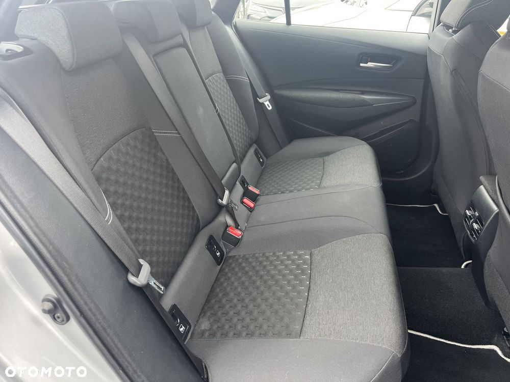 Toyota Corolla - 16