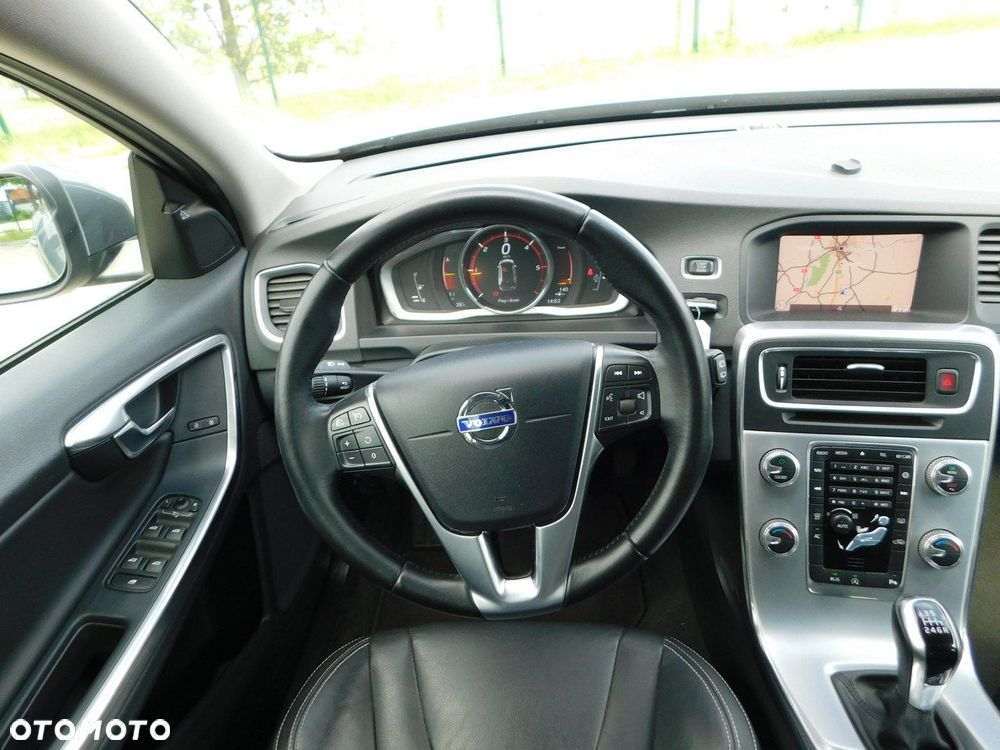 Volvo V60 D3 Drive-E Dynamic Edition (Momentum) - 18