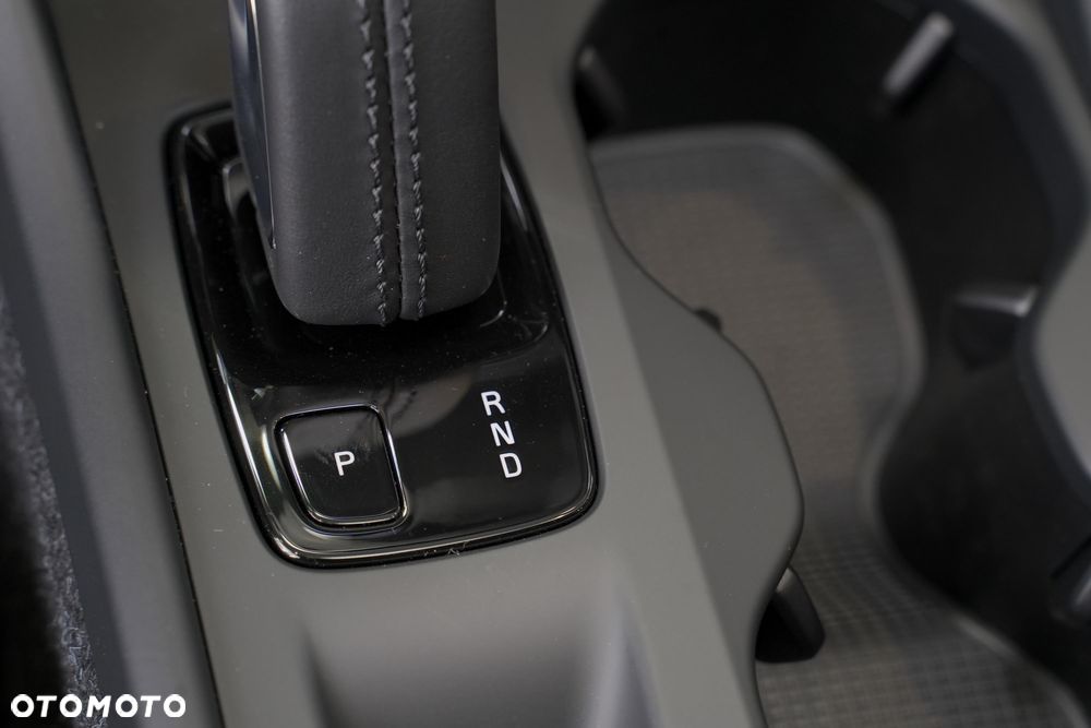 Volvo XC 40 B3 Core - 21