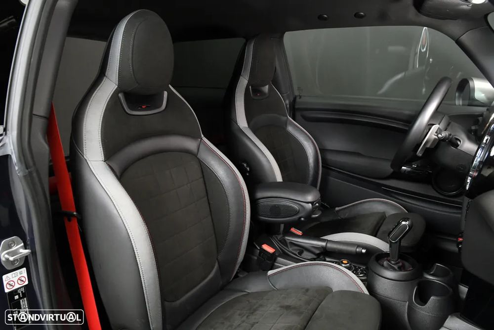MINI 3 Portas John Cooper Works GP - 17